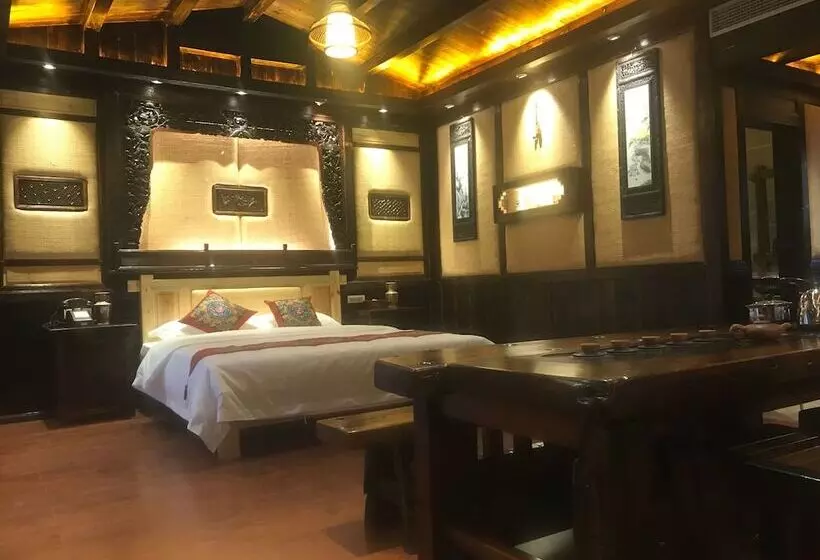 Majatalo Tianjiange Resort