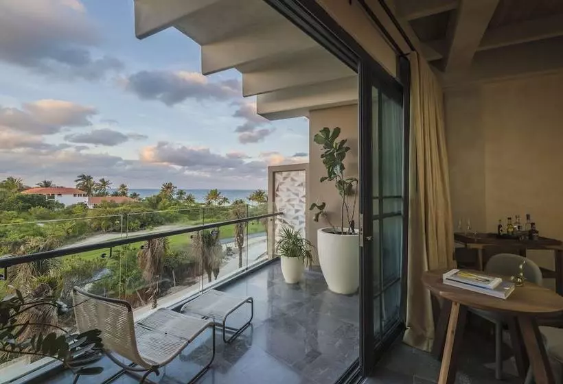 Hotelli Estudio Playa Mujeres  Family Experience All Inclusive Resort