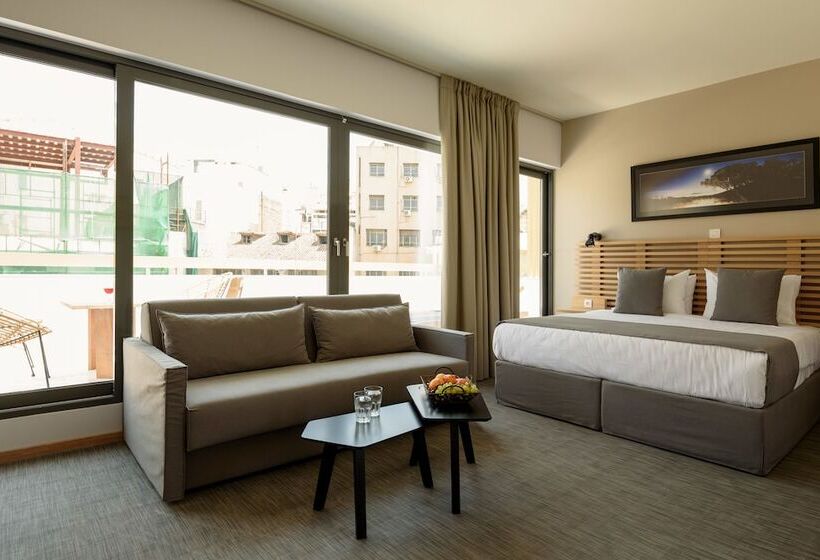 בית מלון כפרי Fos Downtown Suites