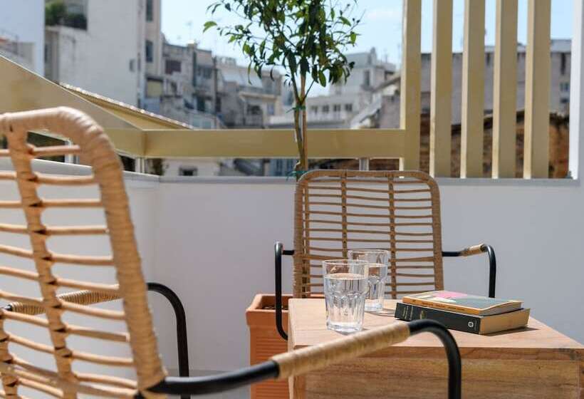 בית מלון כפרי Fos Downtown Suites