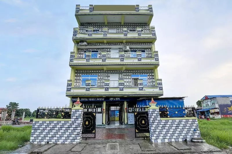 هتل Poudel Restaurant & Guest House By Oyo Rooms