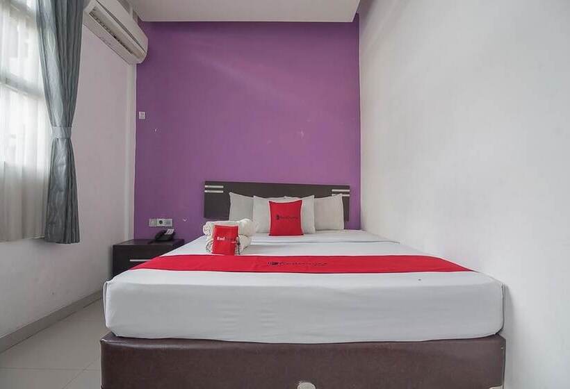 בית מלון כפרי Reddoorz Plus Near Undip Pleburan