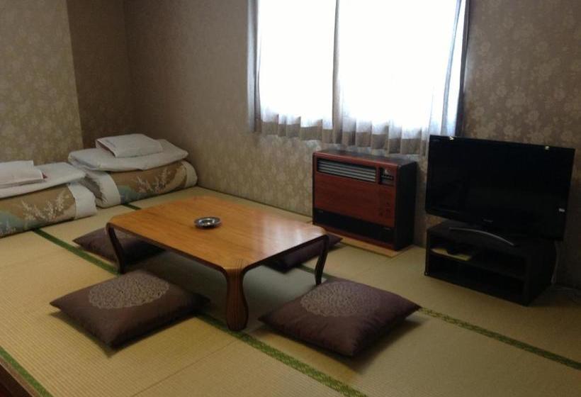 בית מלון כפרי Shiga Riverside