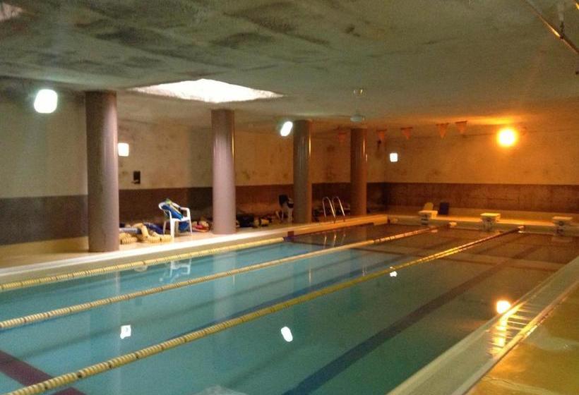 בית מלון כפרי Shiga Riverside