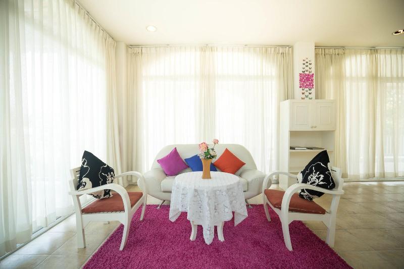 پانسیون Baan Anodat