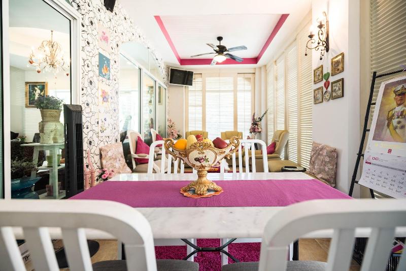 پانسیون Baan Anodat