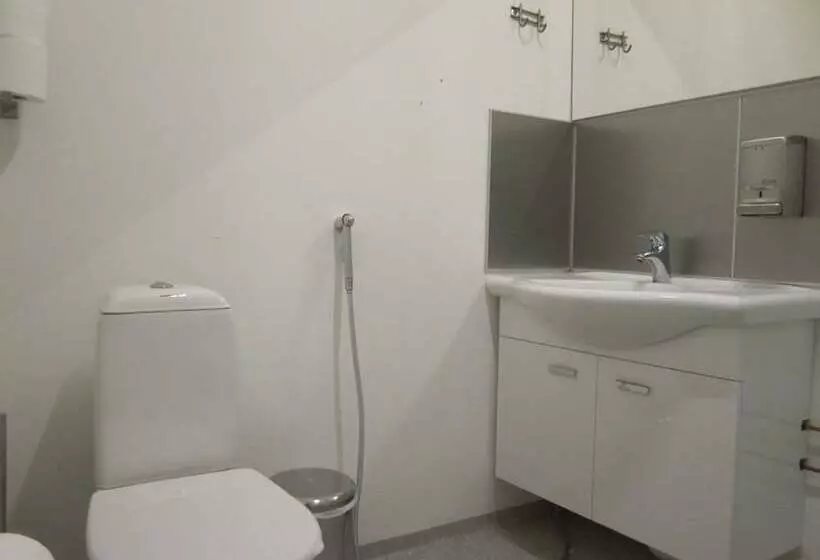 ペンション Finn Rooms