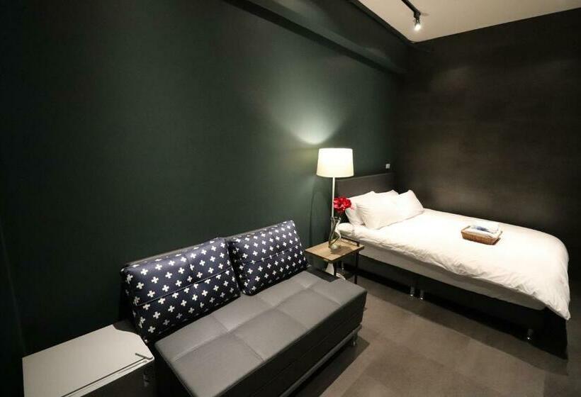 پانسیون 頌謙文旅 梅花鹿同住