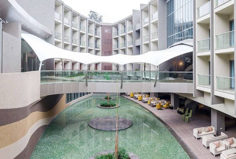 Radisson Blu Hotel & Residence Nairobi Arboretum