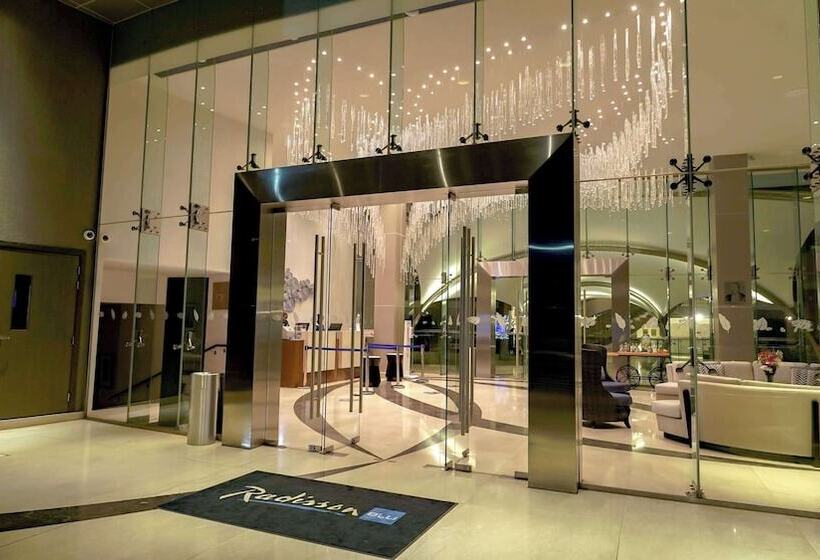 Radisson Blu Hotel & Residence Nairobi Arboretum