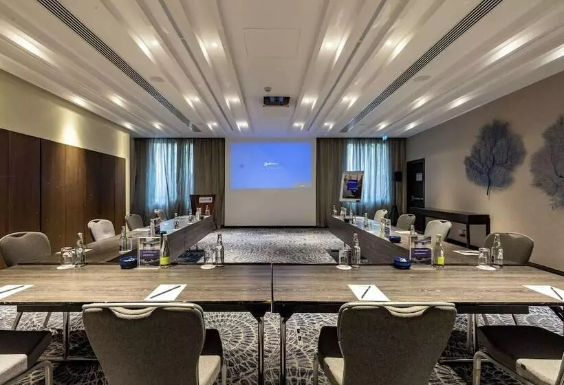 Radisson Blu Hotel & Residence Nairobi Arboretum