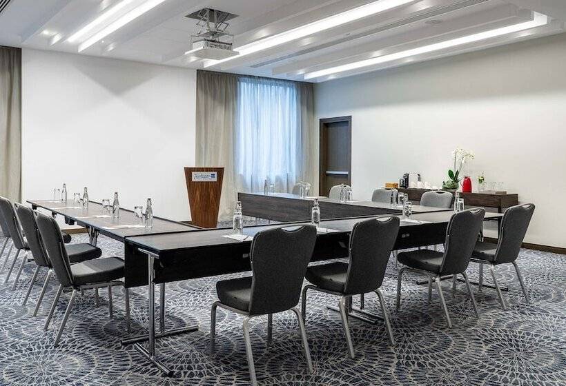 Radisson Blu Hotel & Residence Nairobi Arboretum