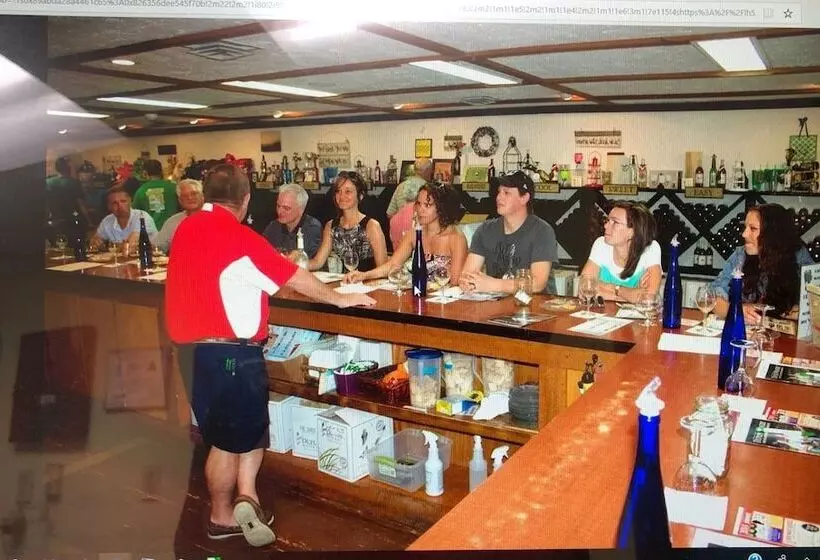 酒店 Econo Lodge Inn & Suites