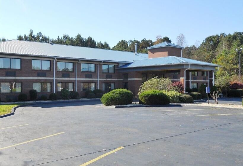 فندق Econo Lodge Inn & Suites