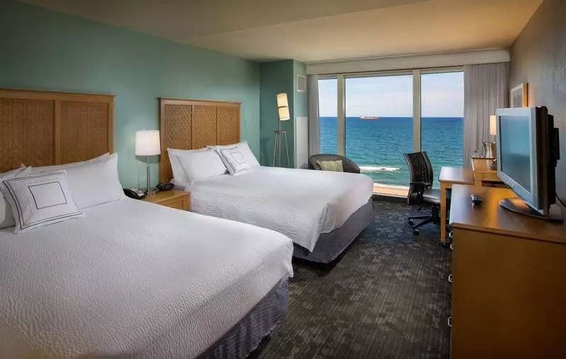 酒店 Courtyard by Marriott Fort Lauderdale Beach