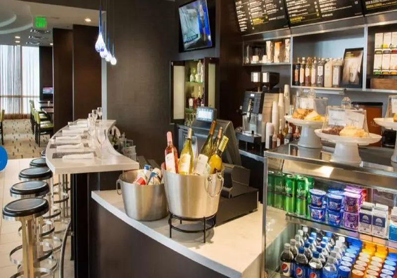 酒店 Courtyard by Marriott Fort Lauderdale Beach