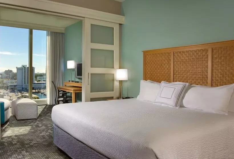酒店 Courtyard by Marriott Fort Lauderdale Beach