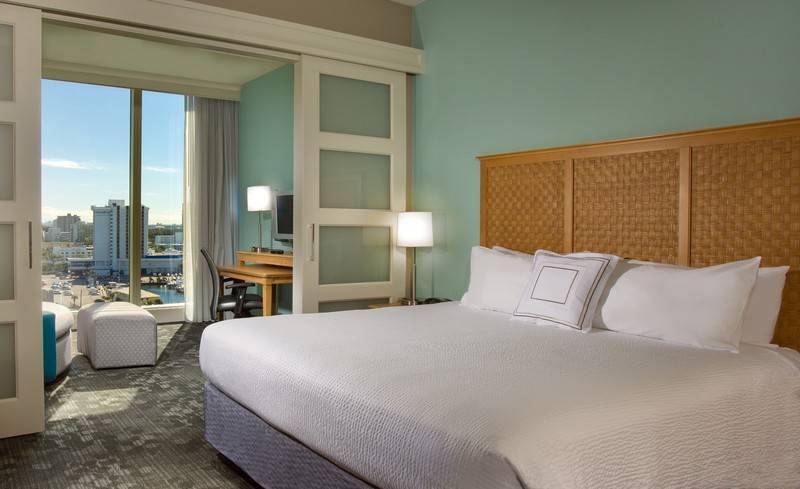 فندق Courtyard by Marriott Fort Lauderdale Beach