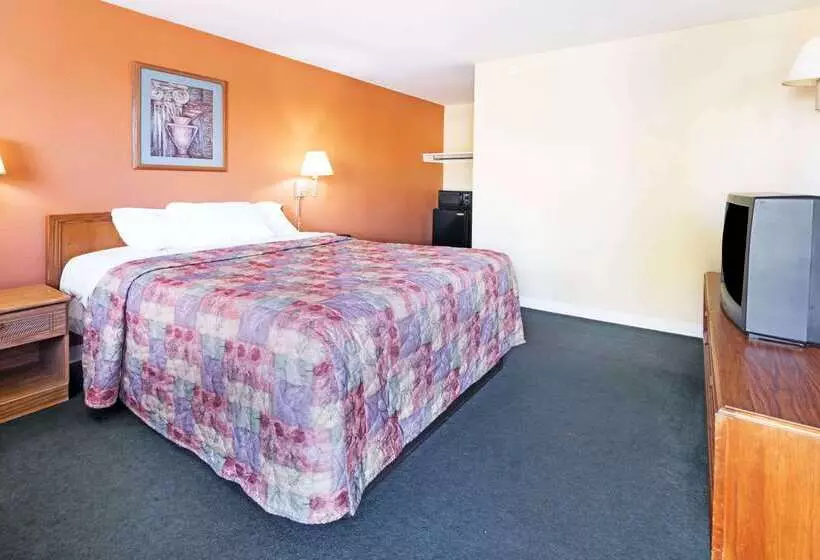 Отель Days Inn By Wyndham Henrietta/rochester Area