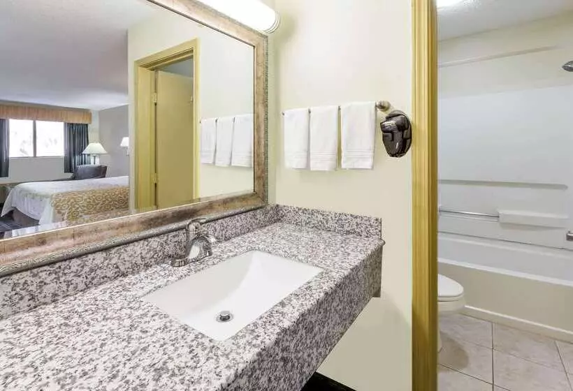 호텔 Days Inn By Wyndham Kent Akron