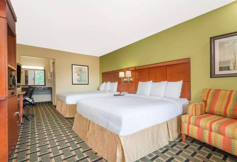 ホテル Days Inn By Wyndham Knoxville East