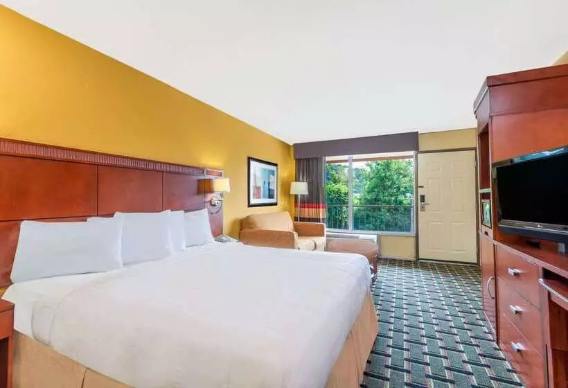 ホテル Days Inn By Wyndham Knoxville East