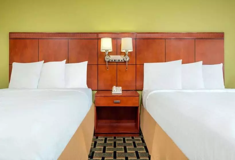 ホテル Days Inn By Wyndham Knoxville East