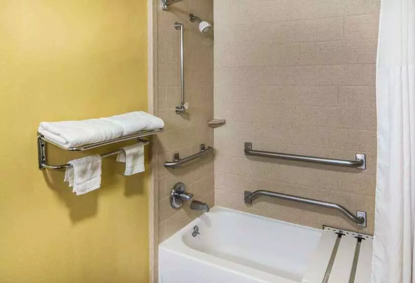 酒店 Days Inn By Wyndham Oak Grove/ft. Campbell