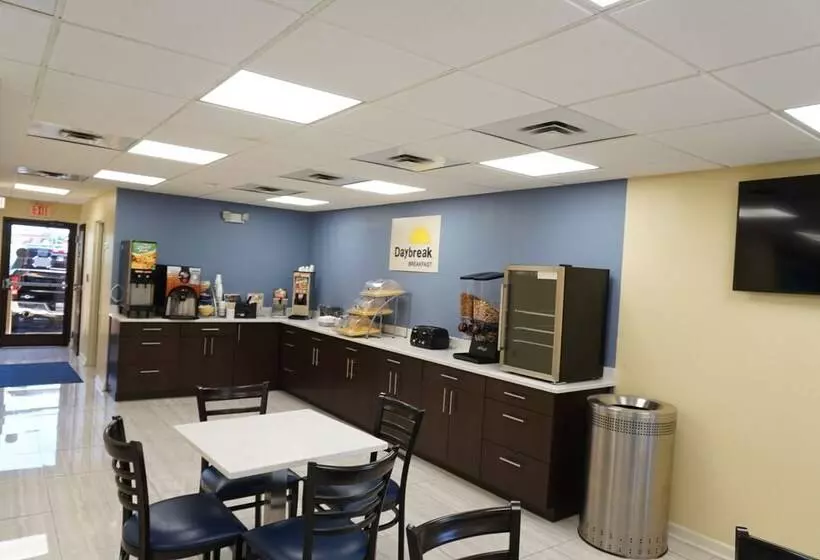 酒店 Days Inn By Wyndham Oak Grove/ft. Campbell