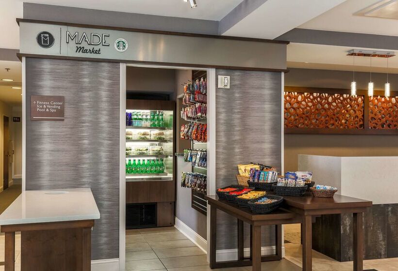 هتل Doubletree By Hilton Atlanta Airport