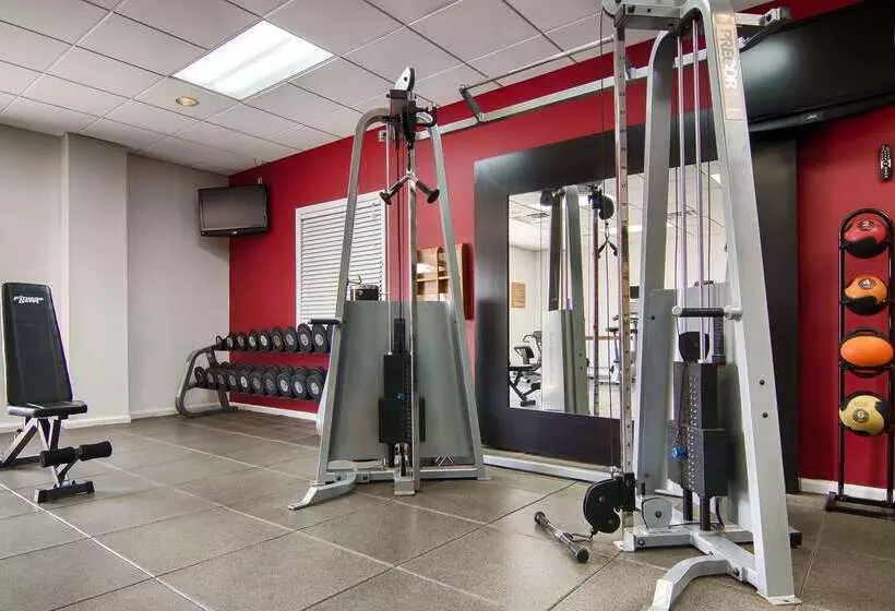 هتل Doubletree By Hilton Virginia Beach