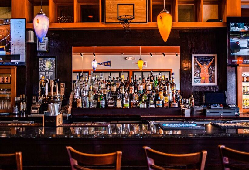 Hotel Doubletree By Hilton Virginia Beach