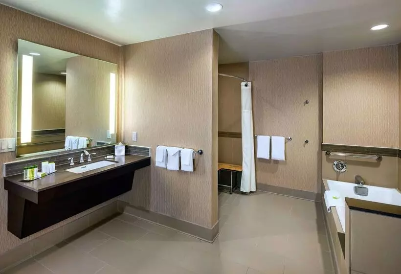 Отель Doubletree By Hilton Sonoma Wine Country