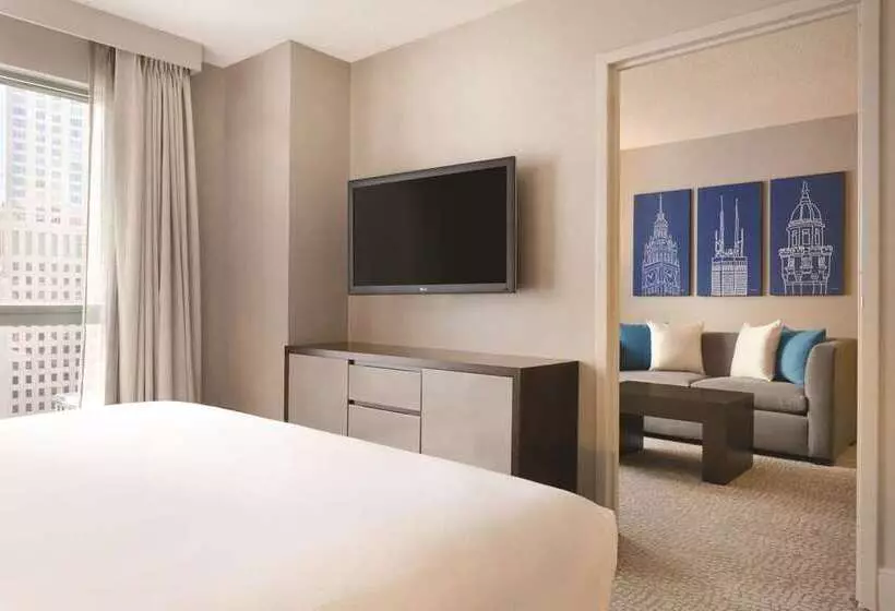 هتل Hilton Chicago/magnificent Mile Suites