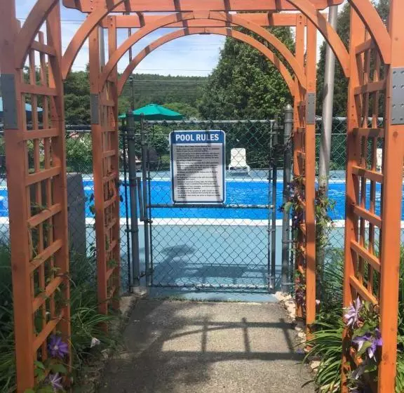 酒店 The Black Mountain Inn