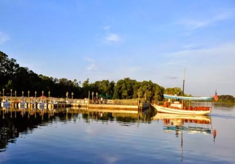 Отель The Cabins At Disney S Fort Wilderness Resort