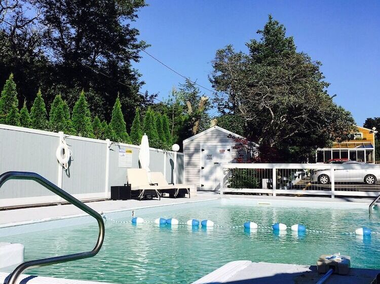 בית מלון כפרי The Drake Inn