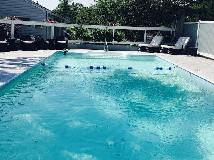 בית מלון כפרי The Drake Inn