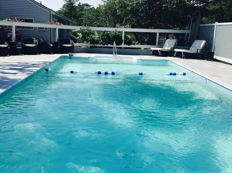 酒店 The Drake Inn