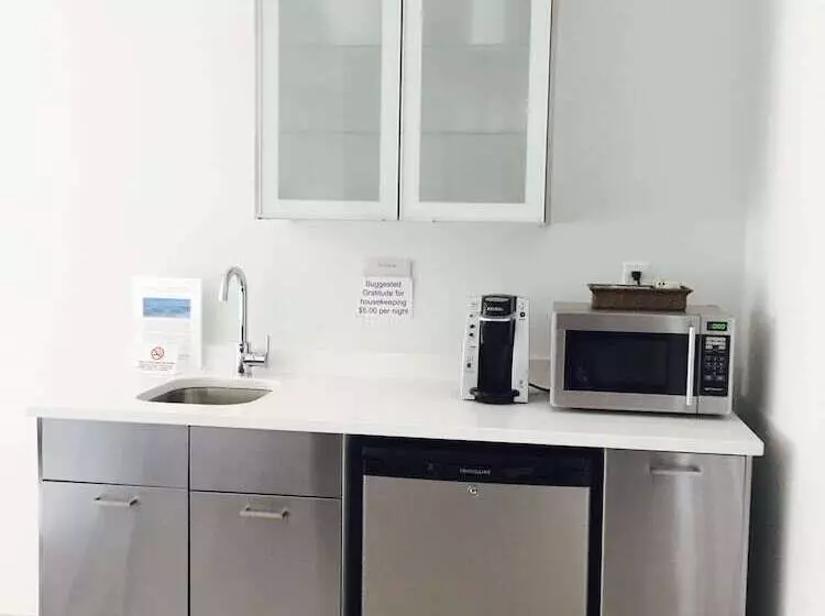 酒店 The Drake Inn