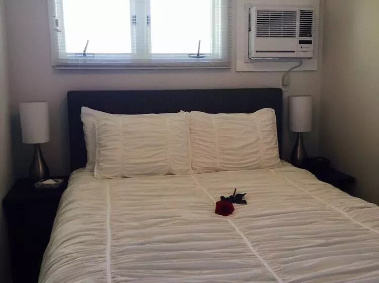 酒店 The Drake Inn