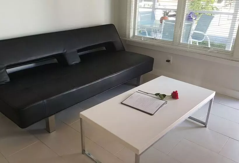 酒店 The Drake Inn