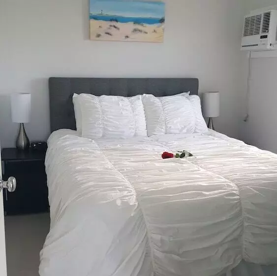 酒店 The Drake Inn