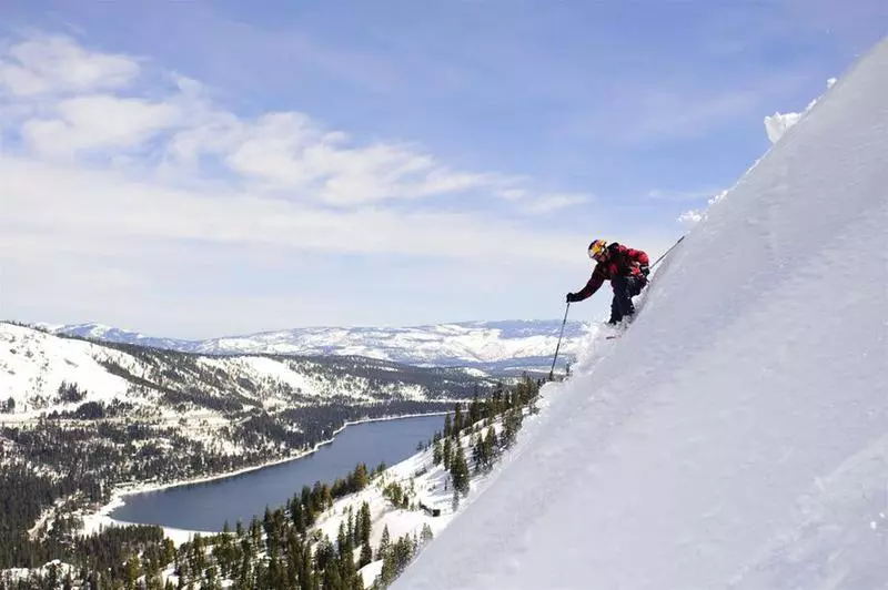 Курорт Donner Lake Village