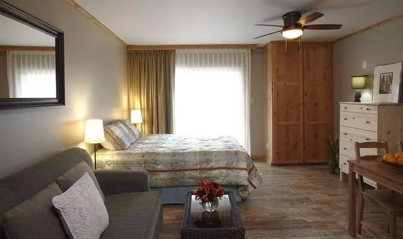 Курорт Donner Lake Village