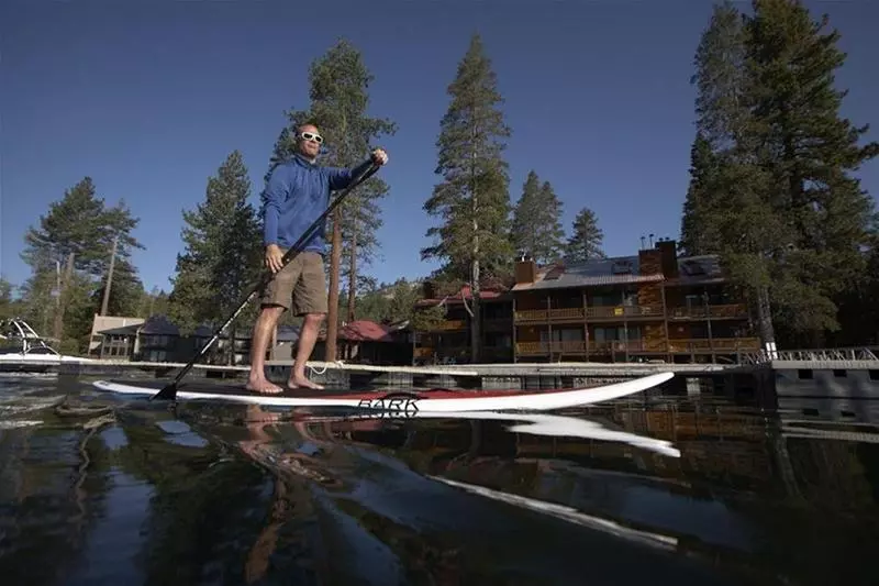 Курорт Donner Lake Village
