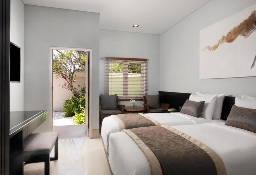 פנסיון The Village Home