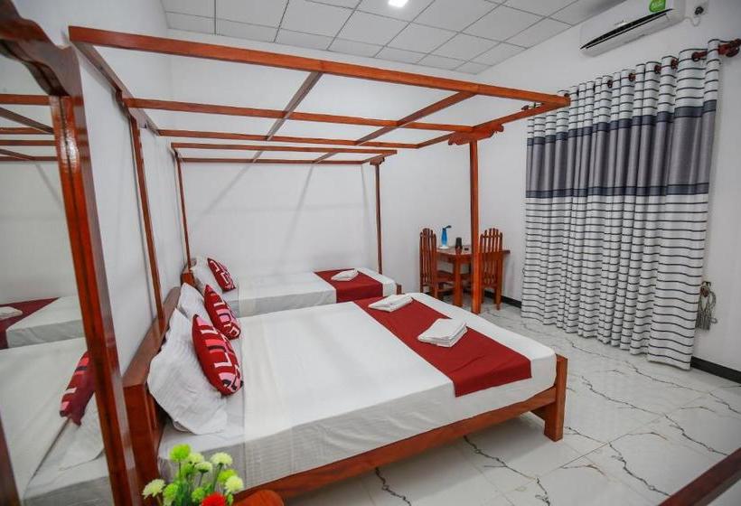 فندق Nehansa Resort And Safari