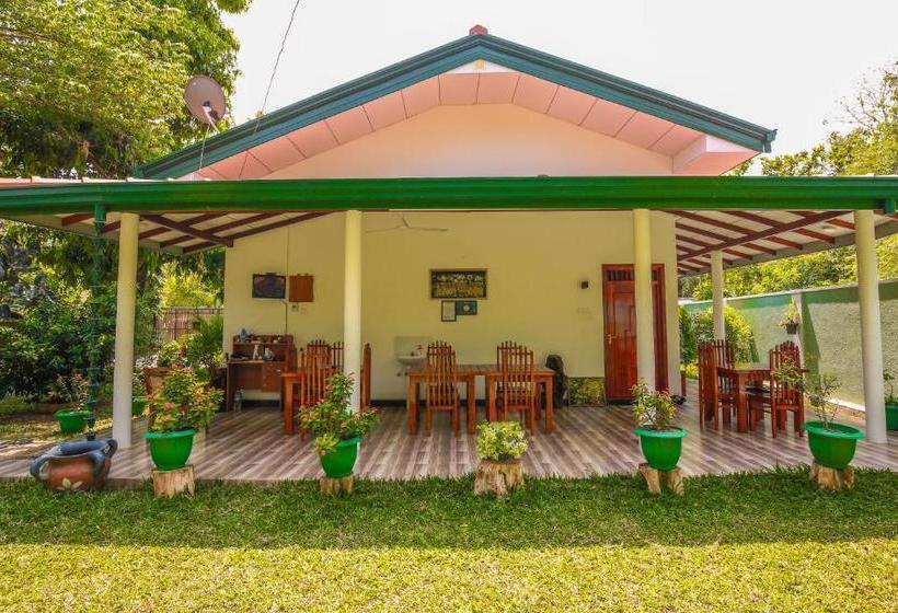 فندق Nehansa Resort And Safari