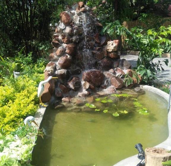 فندق Nehansa Resort And Safari